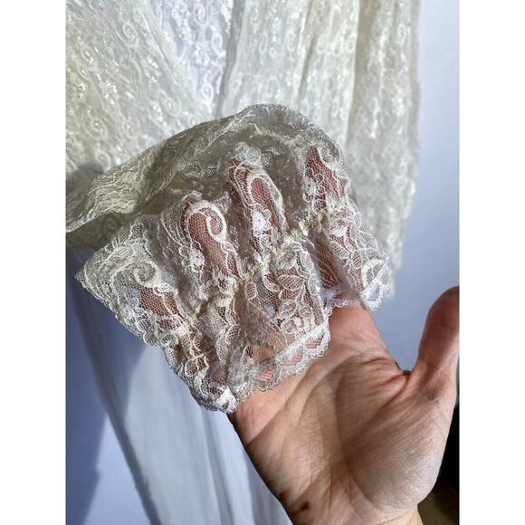 Vintage Sugar Plum White Lace Made in USA Sheer Lingerie Bridal Maxi Robe - Picture 8 of 8